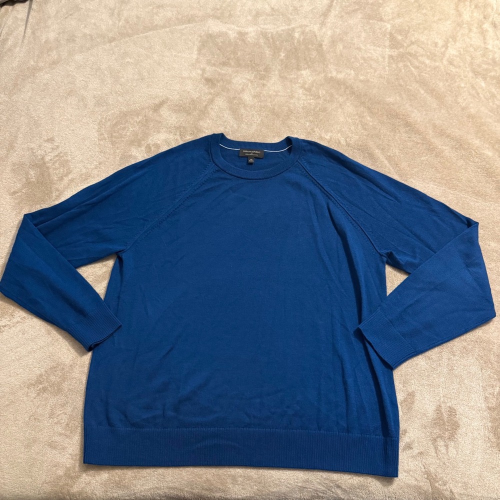 Banana Republic Mens XL Royal Blue 100% Merino Wool Crewneck Raglan Sweater HO23